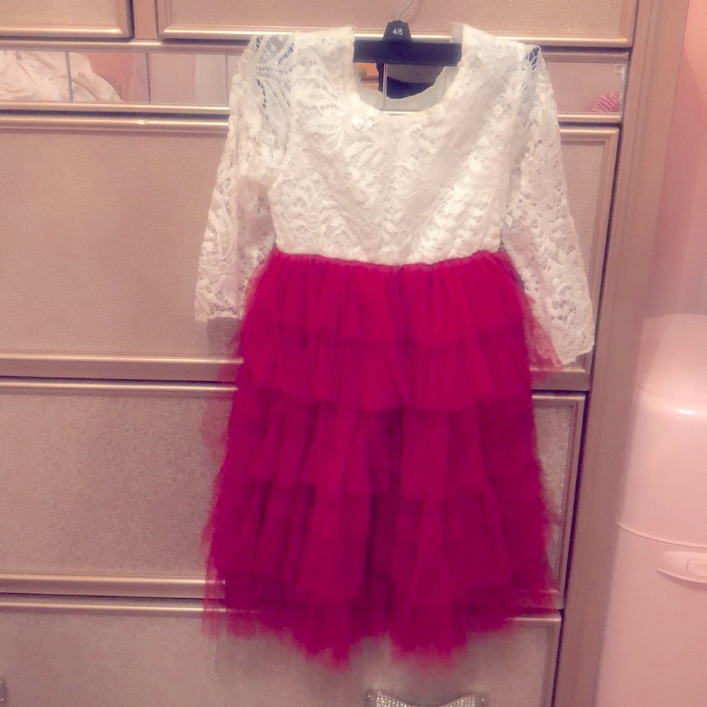 Gorgeous Christmas or Valentines Day dress. Vibrant red!
